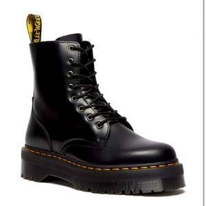 Dr Martens Jadon size US women’s size 6 (EU 37)
